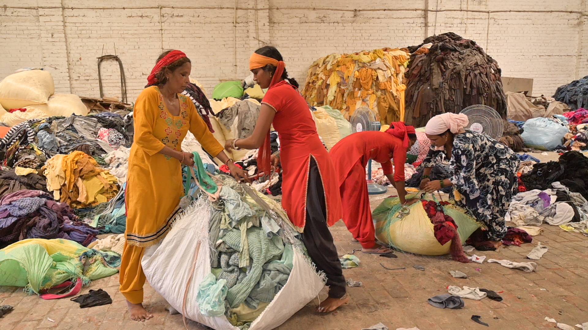 Green Threads: Positioning India’s Recycling Clusters as Leaders in Circular Fashion